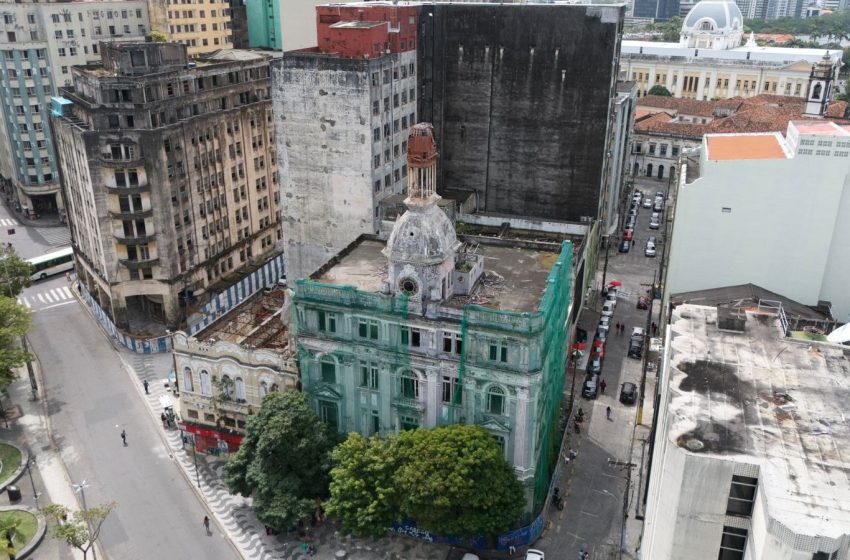 Predio-Historico-do-Diario-de-Pernambuco-850x560-1 Do papel ao digital: o Diario de Pernambuco celebra 200 anos de história e reinvenção