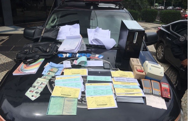 cartoes-certo Advogado diz que gerente de banco suspeito de fraudes é inocente