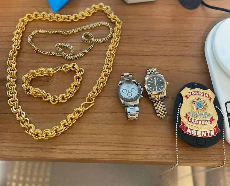 image-92 PF investiga donos de supermercados por esquema de contrabando de ouro ilegal em três estados